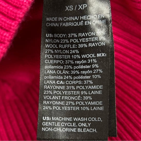 WHBM Ruffled Cable Knit Sweater Women’s Size XS Crew Neck Holiday Cozy Hot Pink - Picture 8 of 8